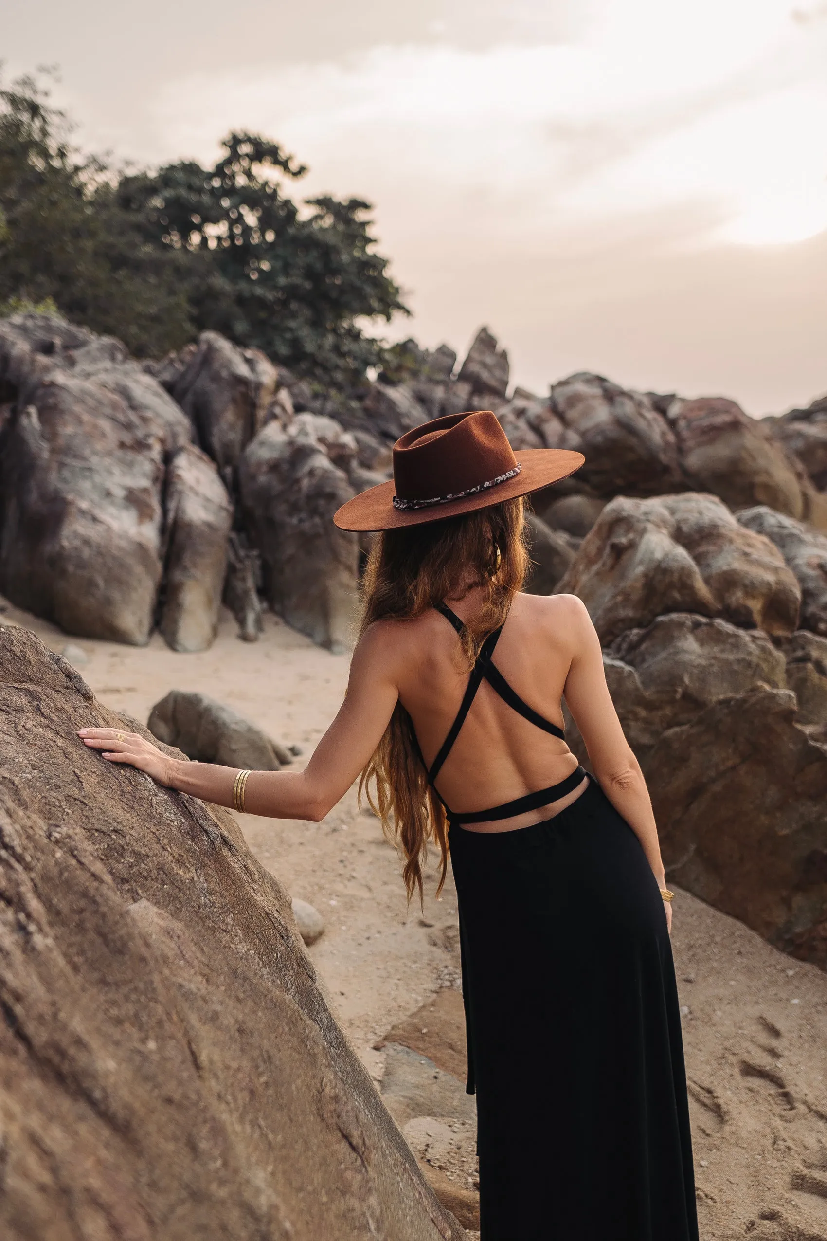 Zephyra Dress Black